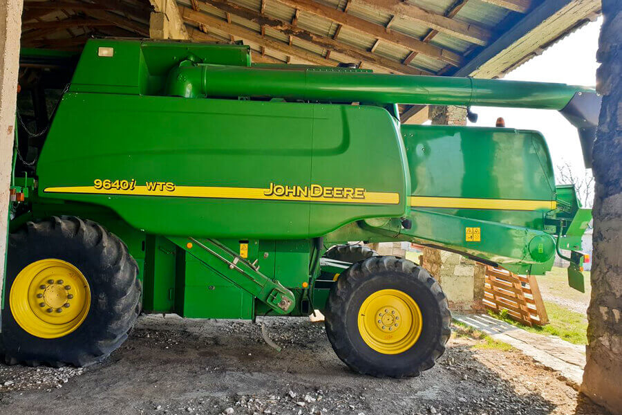 комбайн John Deere 9640i б/у комбайн John Deere 9640i б/у